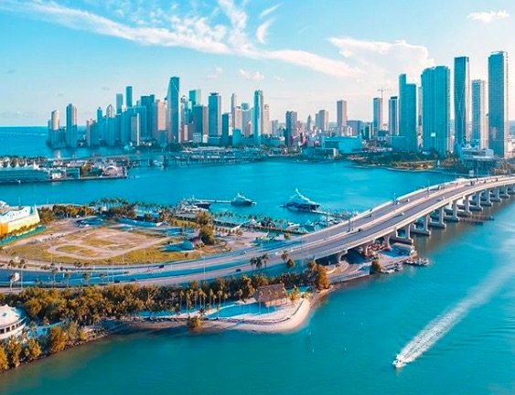 Where to Stay for the Super Bowl - Guide to Miami Neighborhoods